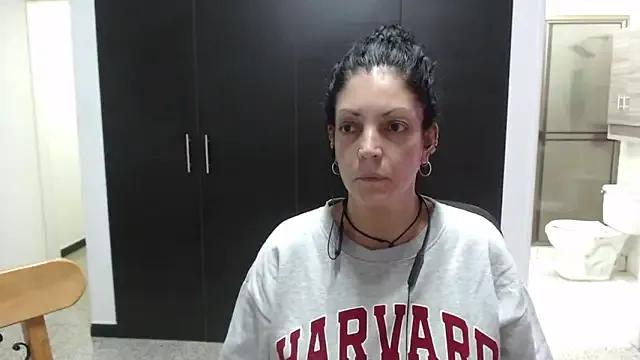 Freechat mijal_queen on StripChat