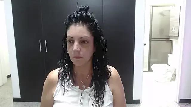 Freechat mijal_queen on StripChat