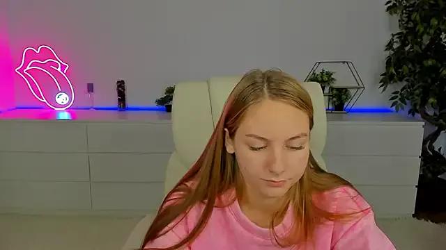 MilaAddams — Striptease