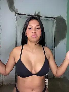 Freechat Milanyvero_ on StripChat