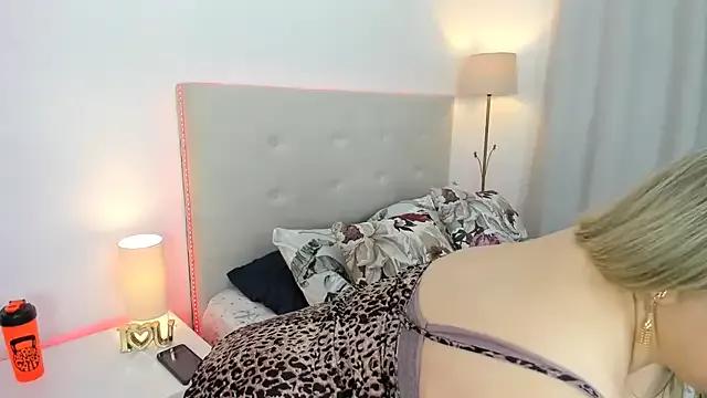 MissMaria on StripChat 