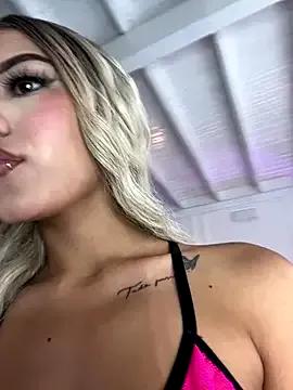 Freechat MystiqueXXX on StripChat