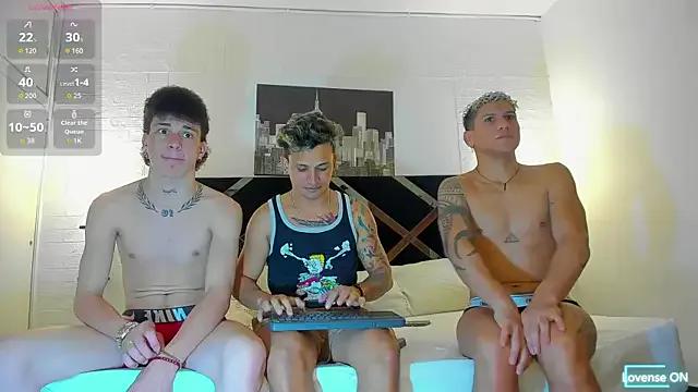 Freechat nakedfoam1 on StripChat