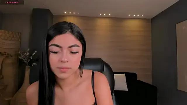 NataliaGaret on StripChat 