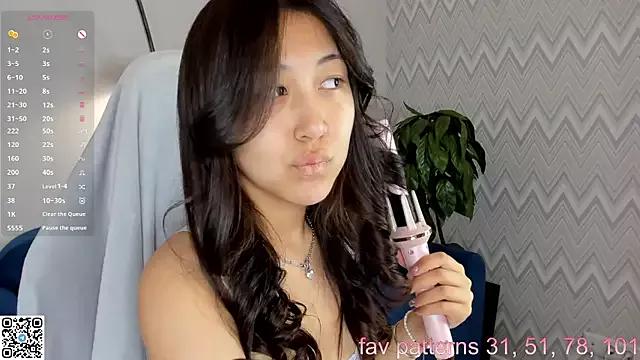 Nelly_Kimm on StripChat 