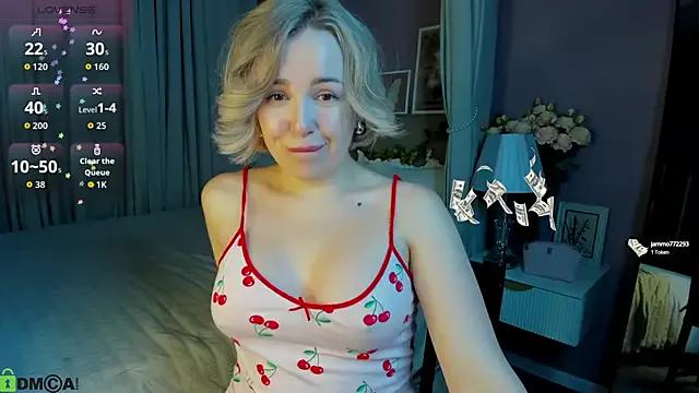 Nikki_Kai on StripChat 