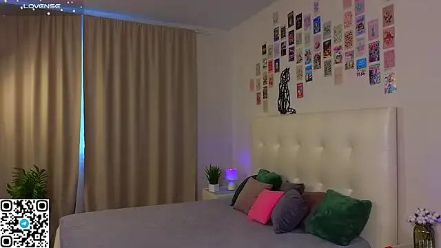 Freechat oliviabr0wn0 on StripChat