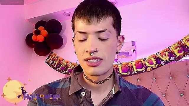 Freechat OzorioDany on StripChat