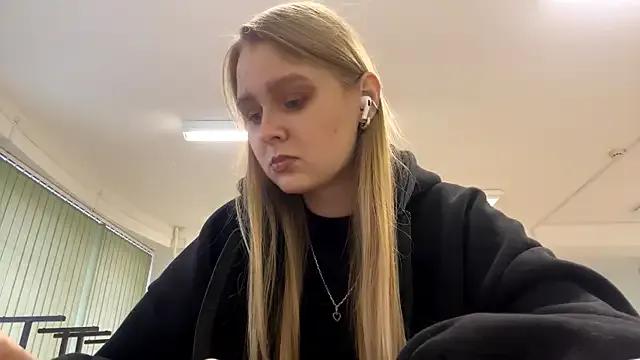 StripChat PaulitaSolow is Freechat PaulitaSolow — Air kiss