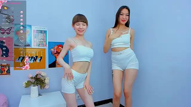 Freechat PearlMystic on StripChat