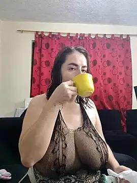 Freechat rosahills on StripChat