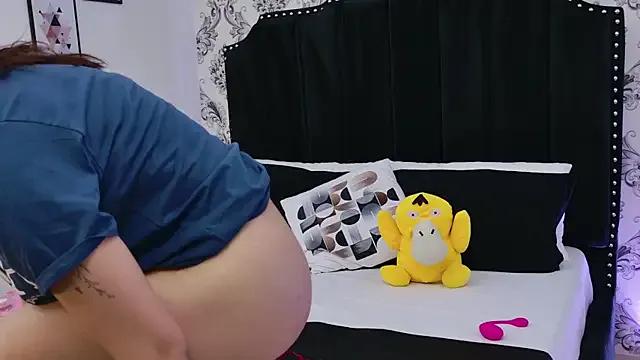 Freechat SaaraBrown on StripChat