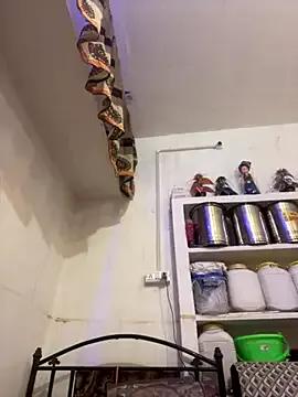 Freechat Sapnahot34 on StripChat