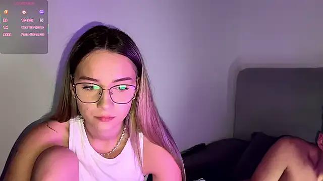 Freechat ScarlettSmithX on StripChat