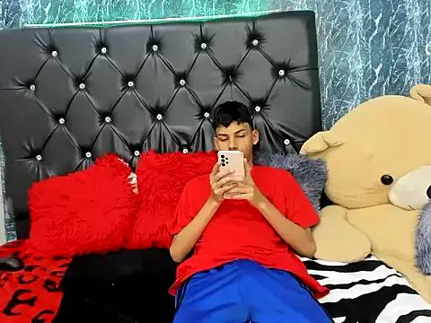 Freechat sexyboys_cutex18 on StripChat