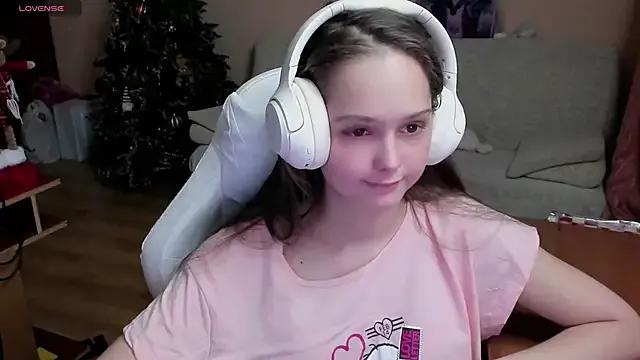 SharybbFace — remove my bra