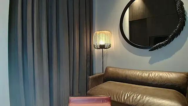 Freechat shayblonde on StripChat