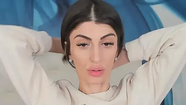 SkinnyDolly — make me wet