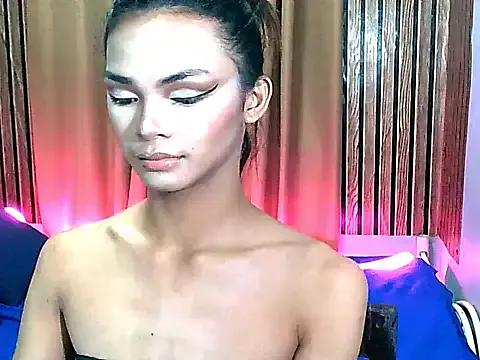 Freechat SluttyZowi on StripChat