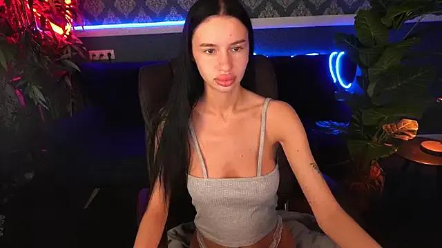 Freechat Snow_WhiteeeX on StripChat