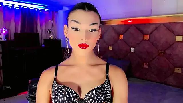 Freechat the-horus-girl on StripChat