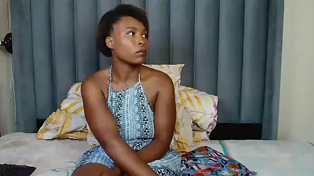 Freechat Tillah87 on StripChat