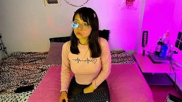 UchikyDoll — Necklace with clamps