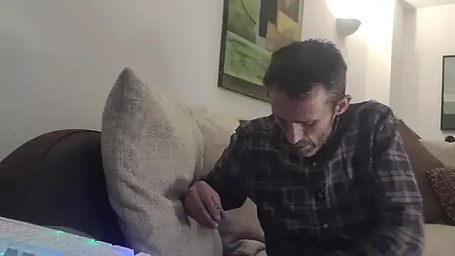 Freechat uk-bobbie-uk on StripChat