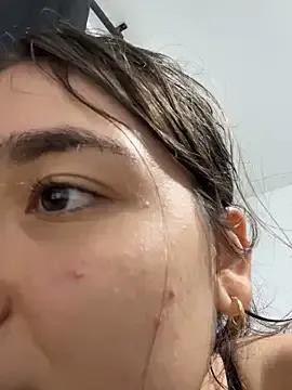 Valentina_ro — SHOW SHAVED PUSSY