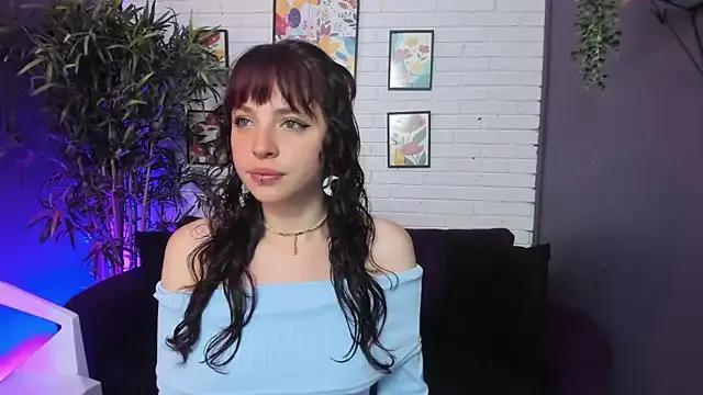 Velvet_Dreamss — I'm naughty and I take off my thong
