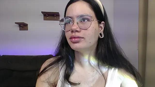 Velvetcrystall on StripChat 