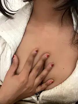 Freechat vidhi_00 on StripChat