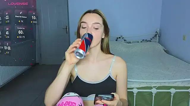 Wild_Sophie_ — smoky sucking finger