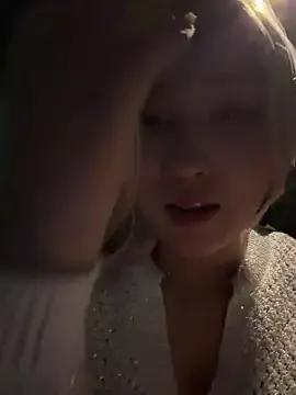 winter11 — Group on StripChat