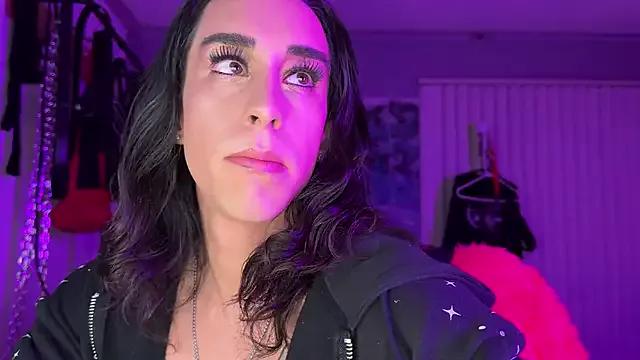 Freechat xoFrankie on StripChat