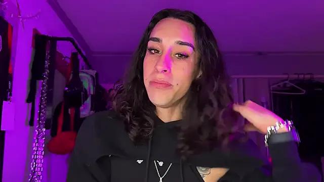 Freechat xoFrankie on StripChat